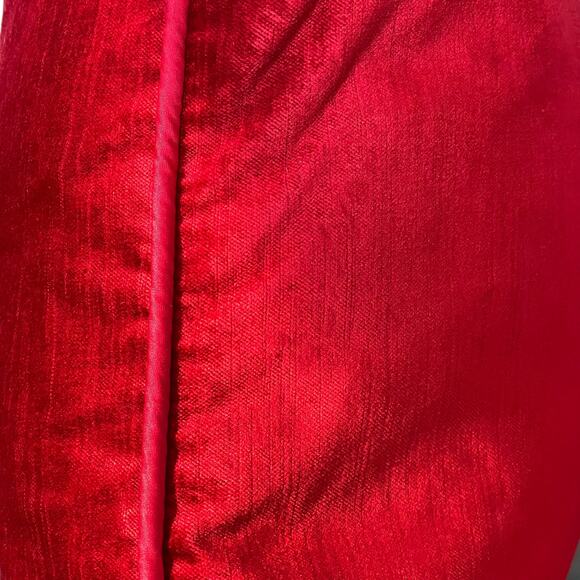 Pier 1 Red Velvet Throw Pillow Set of 2 Glam Accent Square Removeable Zip Cover - Picture 8 of 11